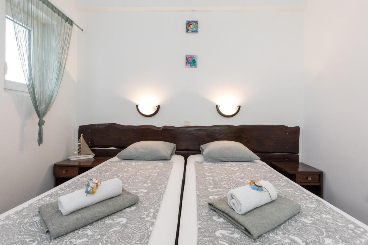 Hotel Pape Punat Extérieur photo